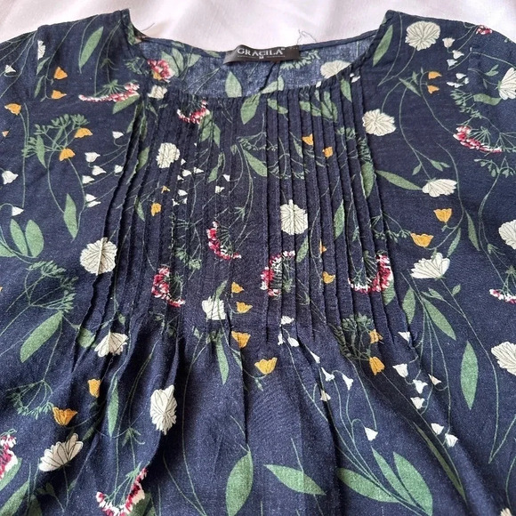 Graciela Navy Blue Over Size Floral Blouse Size Medium 100% Cotton - Picture 6 of 8